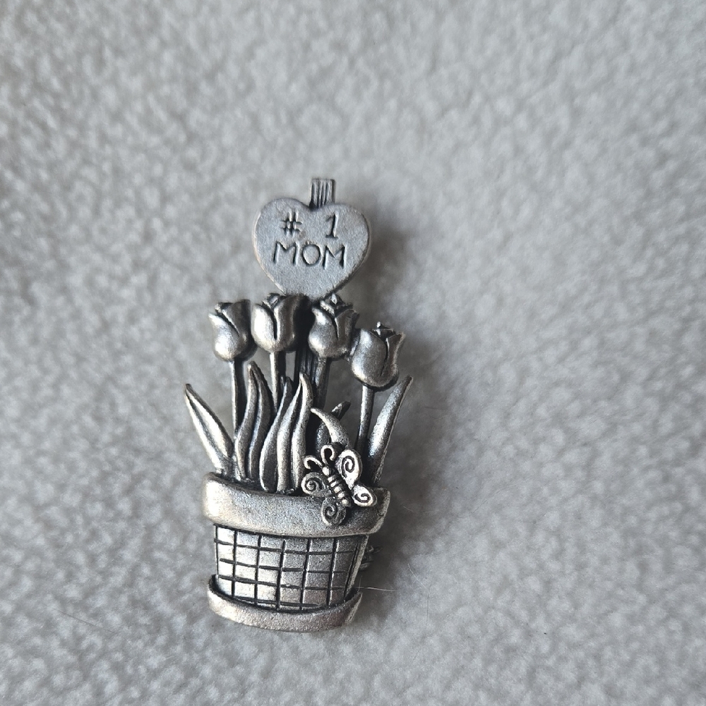 Silver #1 Mom Flower Brooch